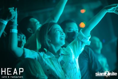 ภาพบรรยากาศครบ 6 ปี พร้อมคอนเสิร์ต Slot Machine ที่ Heap Viphavadee — photo 143