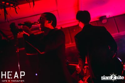 ภาพบรรยากาศครบ 6 ปี พร้อมคอนเสิร์ต Slot Machine ที่ Heap Viphavadee — photo 159
