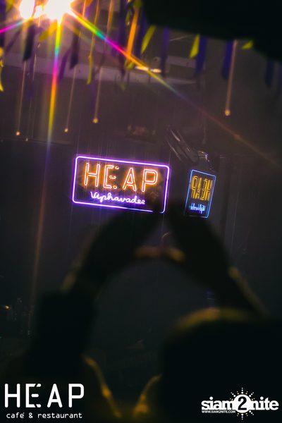 ภาพบรรยากาศครบ 6 ปี พร้อมคอนเสิร์ต Slot Machine ที่ Heap Viphavadee — photo 165