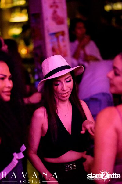 ภาพบรรยากาศงาน Pink Fiesta for Breast Cancer Awareness ที่ Havana Social — photo 155