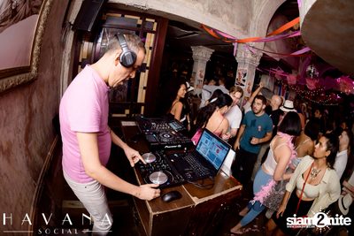 ภาพบรรยากาศงาน Pink Fiesta for Breast Cancer Awareness ที่ Havana Social — photo 156