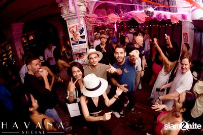 ภาพบรรยากาศงาน Pink Fiesta for Breast Cancer Awareness ที่ Havana Social — photo 162