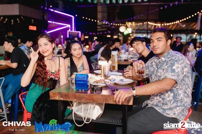 The Parkinson Concert at Maldives Bar Mengjai — photo 30