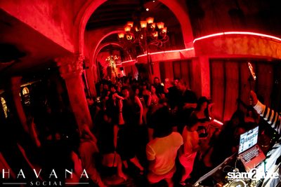 ภาพบรรยากาศงาน Welcome to HELL Halloween Party ที่ Havana Social — photo 17