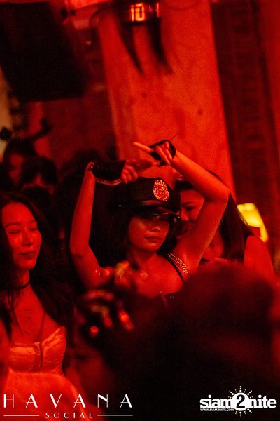 ภาพบรรยากาศงาน Welcome to HELL Halloween Party ที่ Havana Social — photo 18