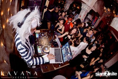 ภาพบรรยากาศงาน Welcome to HELL Halloween Party ที่ Havana Social — photo 31