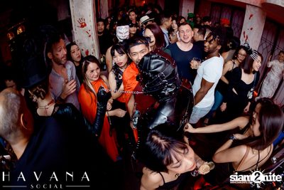 ภาพบรรยากาศงาน Welcome to HELL Halloween Party ที่ Havana Social — photo 38