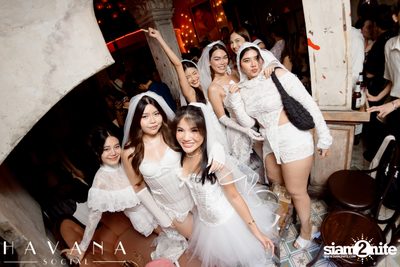 ภาพบรรยากาศงาน Welcome to HELL Halloween Party ที่ Havana Social — photo 59