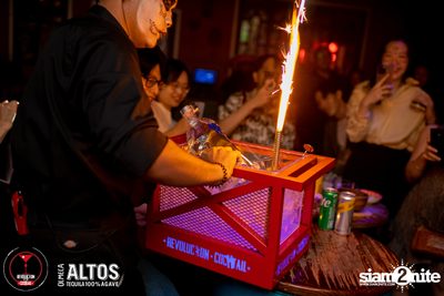 Dia de Muertos party at Revolucion Cocktail  — photo 19