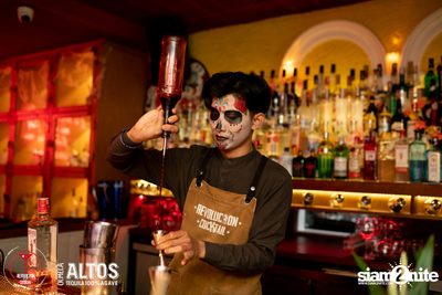 Dia de Muertos party at Revolucion Cocktail  — photo 28