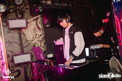 Retrospect Concert at Yak Bar — photo 50