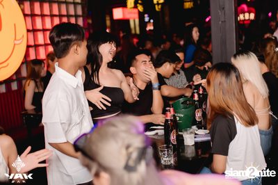 Retrospect Concert at Yak Bar — photo 148