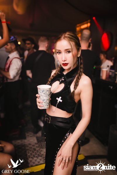 ภาพบรรยากาศงาน Grey Goose Presents Kolour Halloween 2023 ที่ Escape Bangkok — photo 44