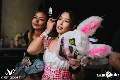 ภาพบรรยากาศงาน Grey Goose Presents Kolour Halloween 2023 ที่ Escape Bangkok — photo 114