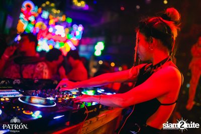 ภาพบรรยากาศงาน Grey Goose Presents Kolour Halloween 2023 ที่ Escape Bangkok — photo 137