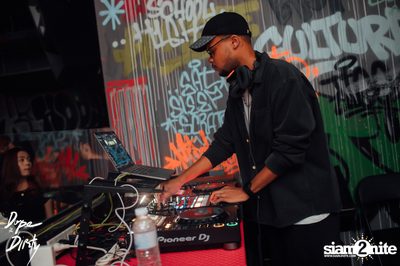 Jam ft. WONDERFRAME CHAMOOK SUCHANAN at Dope & Dirty — photo 14