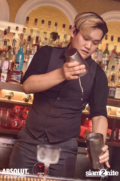 A night at Revolucion Cocktail — photo 16