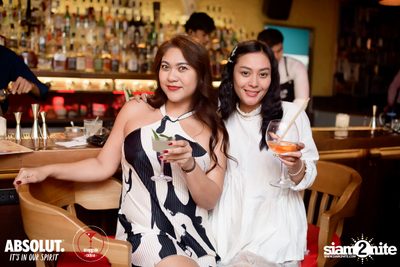 A night at Revolucion Cocktail — photo 20