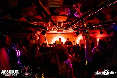 A night at Revolucion Cocktail — photo 72