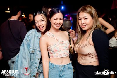 A night at Revolucion Cocktail — photo 81