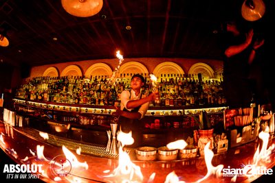 A night at Revolucion Cocktail — photo 111