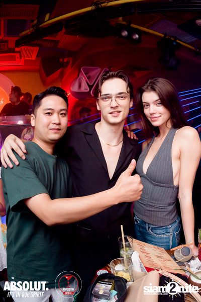 A night at Revolucion Cocktail — photo 145