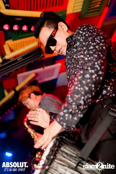 A night at Revolucion Cocktail — photo 181
