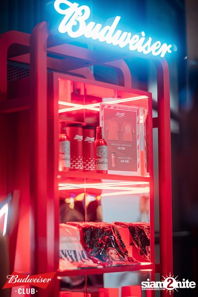 ภาพบรรยากาศงาน Budweiser Club presents Bowkylion concert ที่ Chongjaroen Groove — photo 7