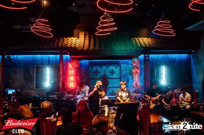 ภาพบรรยากาศงาน Budweiser Club presents Bowkylion concert ที่ Chongjaroen Groove — photo 36