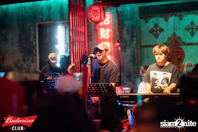 ภาพบรรยากาศงาน Budweiser Club presents Bowkylion concert ที่ Chongjaroen Groove — photo 42