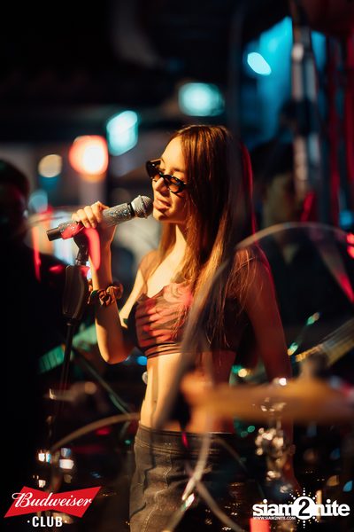ภาพบรรยากาศงาน Budweiser Club presents Bowkylion concert ที่ Chongjaroen Groove — photo 83