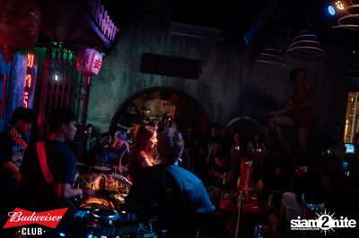 ภาพบรรยากาศงาน Budweiser Club presents Bowkylion concert ที่ Chongjaroen Groove — photo 90