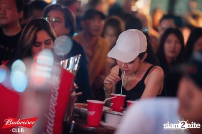 ภาพบรรยากาศงาน Budweiser Club presents Bowkylion concert ที่ Chongjaroen Groove — photo 115