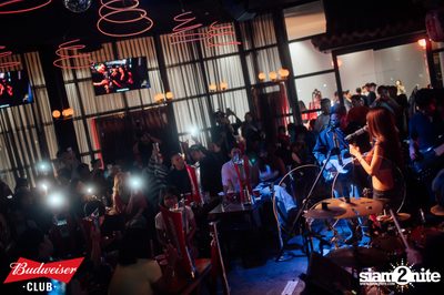 ภาพบรรยากาศงาน Budweiser Club presents Bowkylion concert ที่ Chongjaroen Groove — photo 138