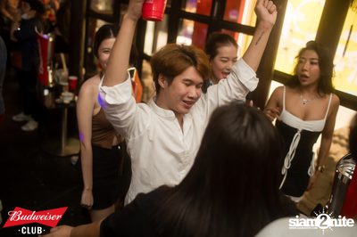 ภาพบรรยากาศงาน Budweiser Club presents Bowkylion concert ที่ Chongjaroen Groove — photo 167