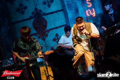 ภาพบรรยากาศงาน Budweiser Club presents Bowkylion concert ที่ Chongjaroen Groove — photo 197