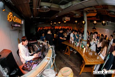 Ink Waruntorn Concert at Dr. Fetch  — photo 27