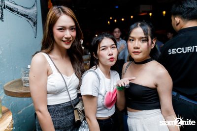 Ink Waruntorn Concert at Dr. Fetch  — photo 33