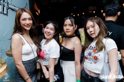 Ink Waruntorn Concert at Dr. Fetch  — photo 34