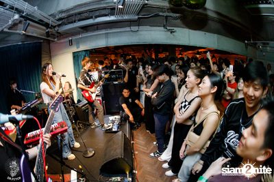 Ink Waruntorn Concert at Dr. Fetch  — photo 59