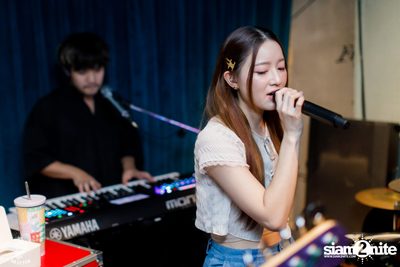 Ink Waruntorn Concert at Dr. Fetch  — photo 83