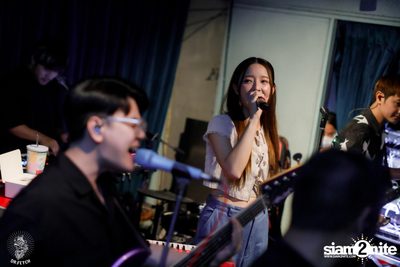Ink Waruntorn Concert at Dr. Fetch  — photo 86