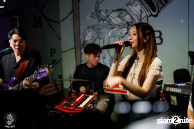 Ink Waruntorn Concert at Dr. Fetch  — photo 114