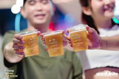 Glam Glamping in Town ft. Stamp Apiwat at Sathorn Square — photo 9
