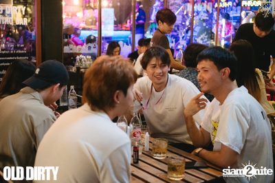 ภาพบรรยากาศคอนเสิร์ต Parkmalody ที่ Old Dirty — photo 9