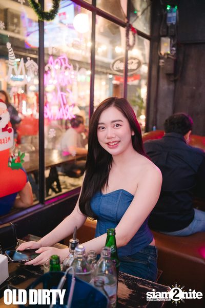 ภาพบรรยากาศคอนเสิร์ต Parkmalody ที่ Old Dirty — photo 29