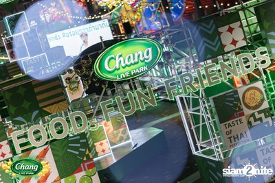 ภาพบรรยากาศงาน Chang Live Park presents FOOD FUN FRIENDS ft. Potato concert ที่ The Street Ratchada — photo 4