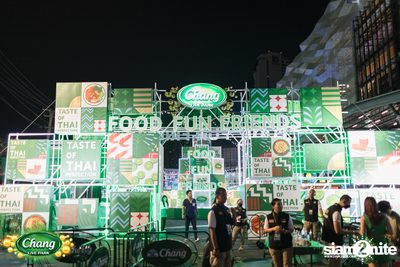 ภาพบรรยากาศงาน Chang Live Park presents FOOD FUN FRIENDS ft. Potato concert ที่ The Street Ratchada — photo 5
