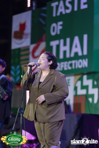 ภาพบรรยากาศงาน Chang Live Park presents FOOD FUN FRIENDS ft. Potato concert ที่ The Street Ratchada — photo 10