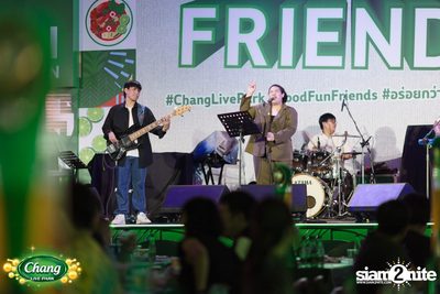 ภาพบรรยากาศงาน Chang Live Park presents FOOD FUN FRIENDS ft. Potato concert ที่ The Street Ratchada — photo 11